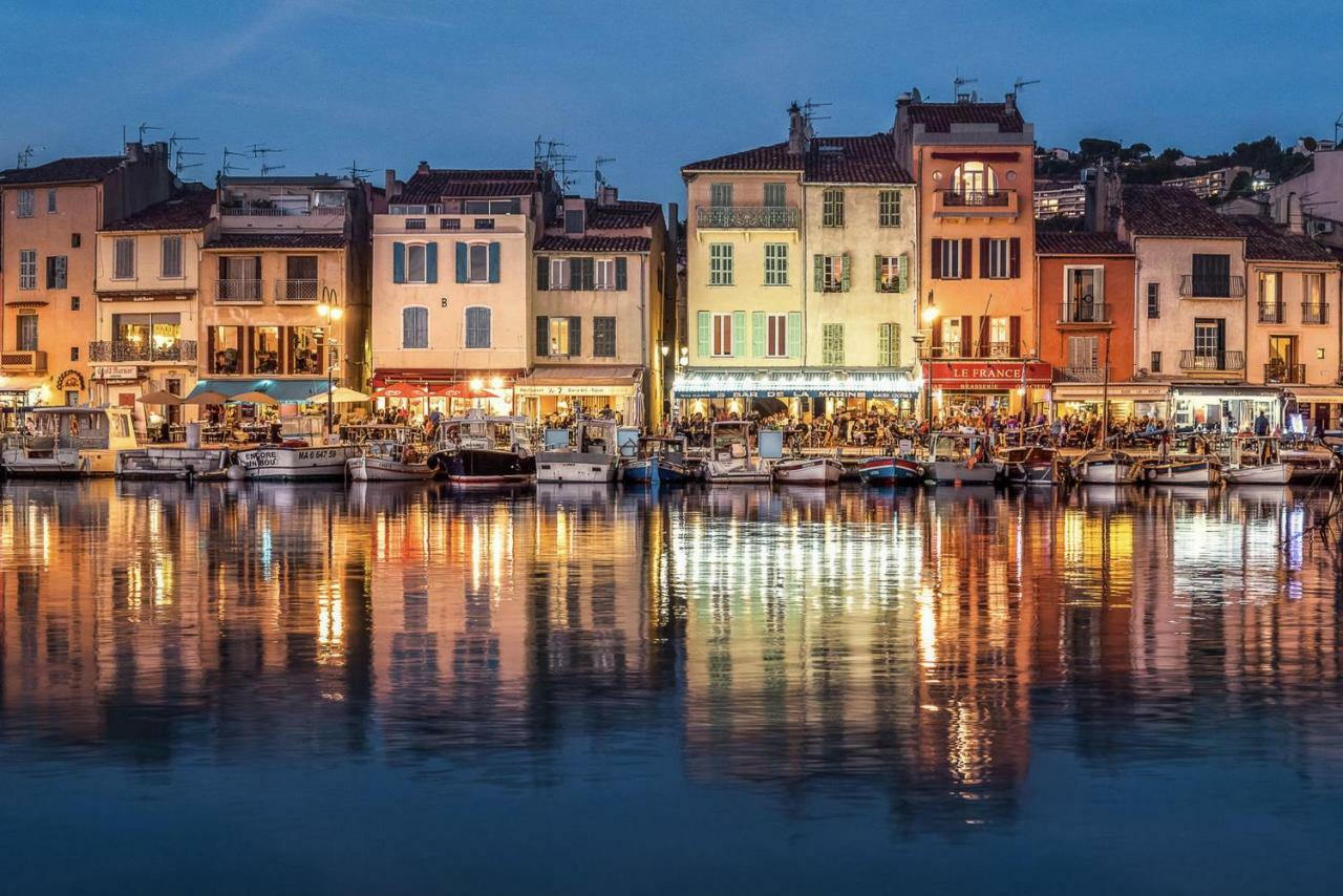 Les Barques, Vue Splendide Sur Le Port De Cassis Apartment Luaran gambar