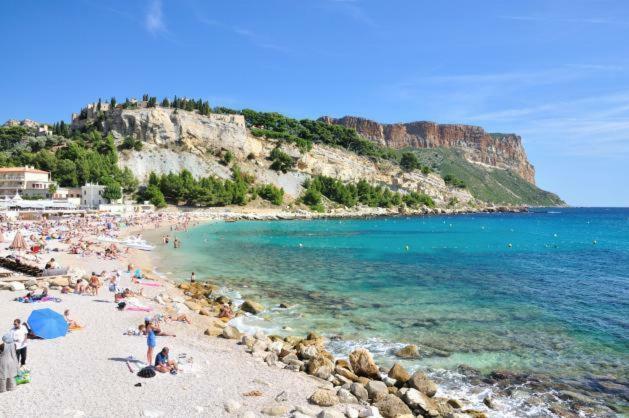 Les Barques, Vue Splendide Sur Le Port De Cassis Apartment Luaran gambar